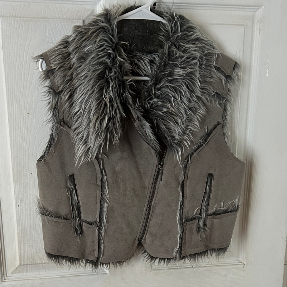 Yoki Gray Faux Fur Vest